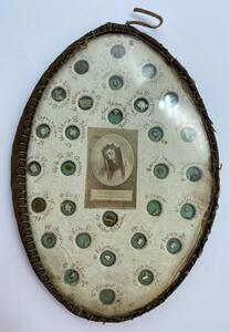 Double sided antique reliquary holder 60 relics 