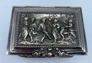A.B. Paris intricate jewelry box 