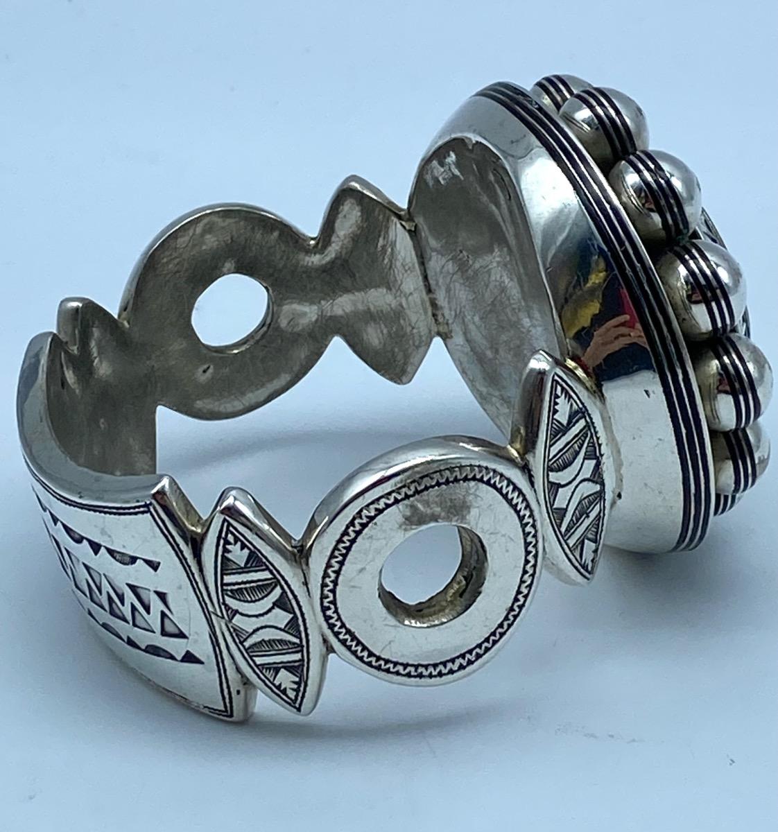 Antique Berber Moroccan Tuareg silver chevron bracelet 