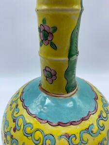 Antique Chinese porcelain Straits vase 