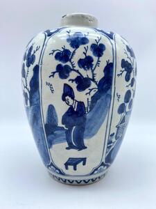 Antique Kangxi style Long Eliza Delft ovoid vase 