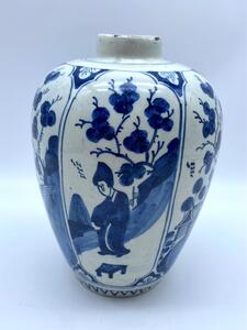 Antique Kangxi style Long Eliza Delft ovoid vase 