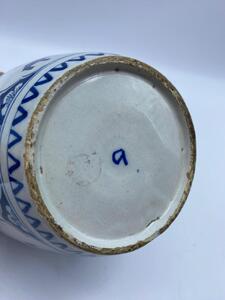 Antique Kangxi style Long Eliza Delft ovoid vase 