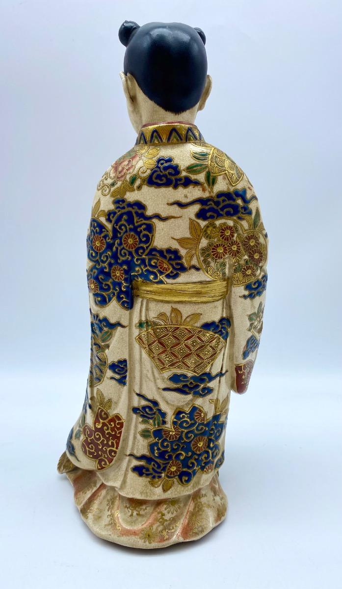 Antique Japanese Meiji period Satsuma ceramic statue of a woman in kimono 29 cm 