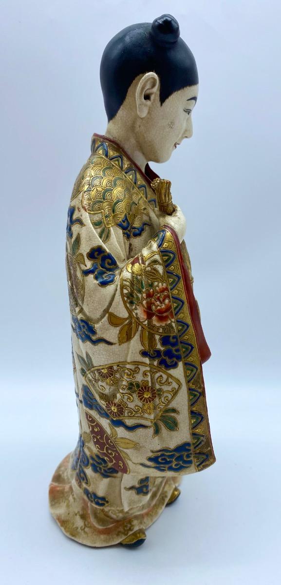 Antique Japanese Meiji period Satsuma ceramic statue of a woman in kimono 29 cm 