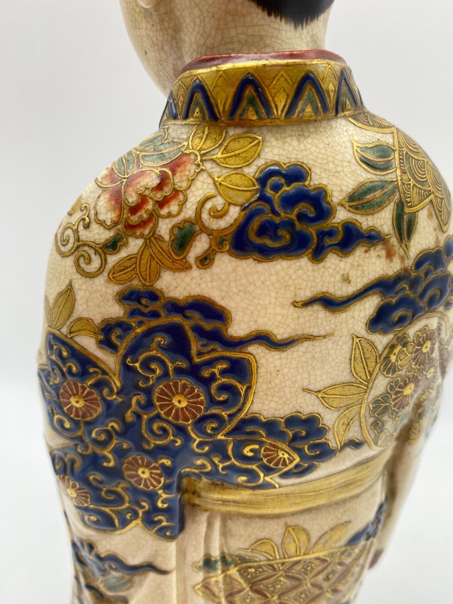 Antique Japanese Meiji period Satsuma ceramic statue of a woman in kimono 29 cm 