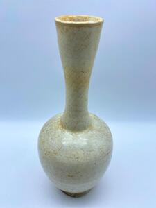Joseon dynasty Korean white glazed vase 