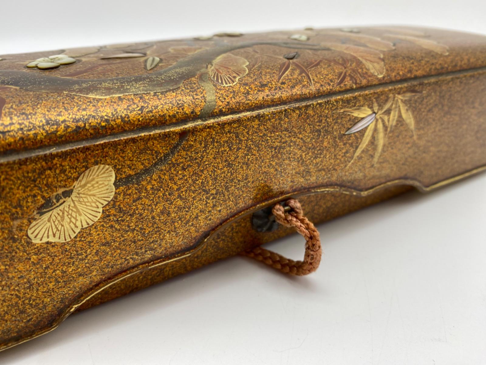 Antique Meiji period Japanese lacquered Maki-e inlaid Fubako 