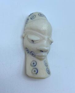 DRC Pende culture Ikhoko masque pendant 