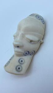DRC Pende culture Ikhoko masque pendant 