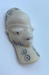 DRC Pende culture Ikhoko masque pendant 