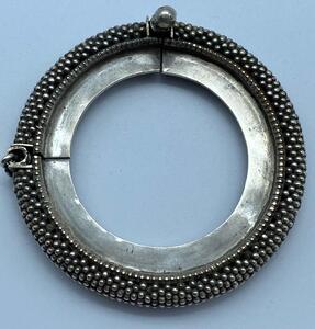 Rajasthan near pair of ‘gajre’ silver bracelets 