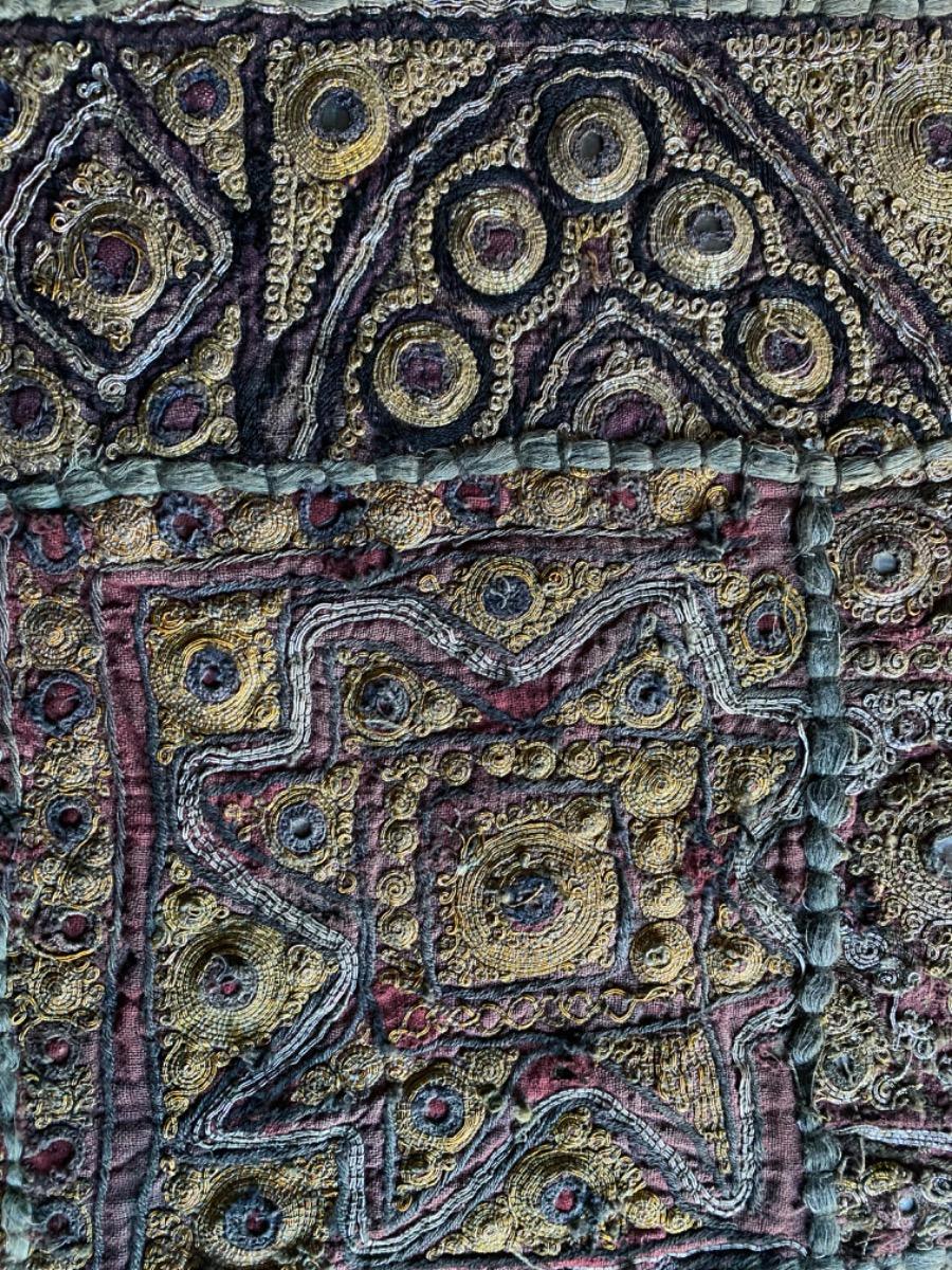 Large Banjara Zardozi embroidery patchwork tapestry with silver- and goldthread India ca 1930