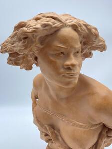 Pourquoi naître esclave 1868 sculpture bust Musée du Louvre 
