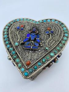 Heart shaped filigree silver Tibetan Buddha box 