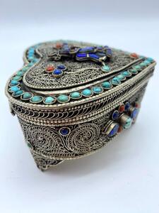 Heart shaped filigree silver Tibetan Buddha box 