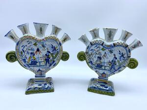Antique Rouen tulipier pique fleurs 